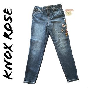 KNOX ROSE Embroidered Flower Women’s Jeans sz 8 NWT Mid-Rise Ankle Skinny